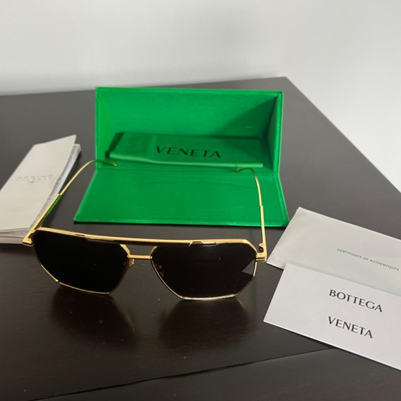 BOTTEGA VENETA sunglasses main image 4